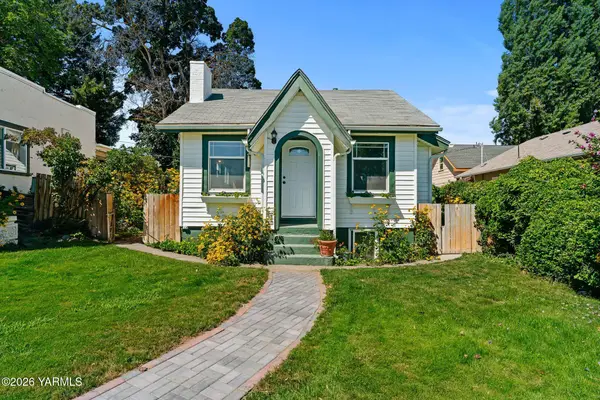 14 Chicago Ave, Yakima, WA 98902