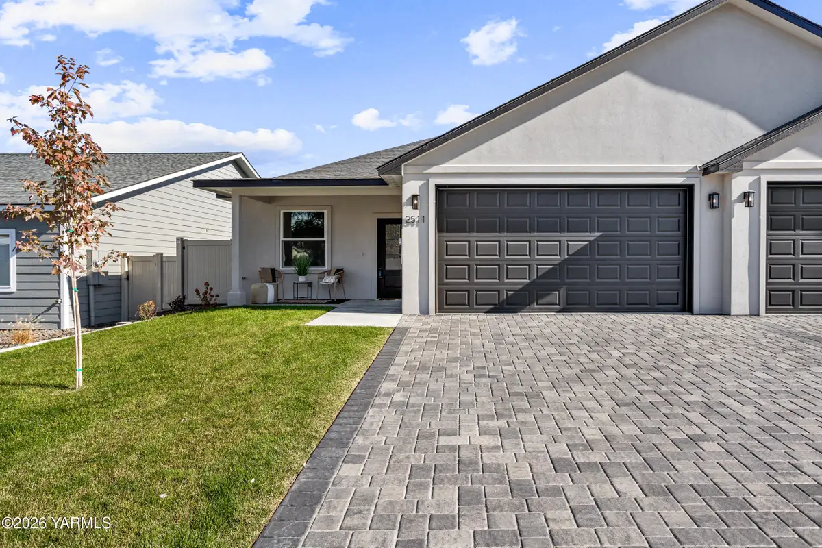 2515 S 47th Ave, Yakima, WA 98903 - #1