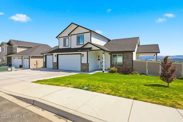 9106 Hawthorn Dr, Yakima, WA 98908