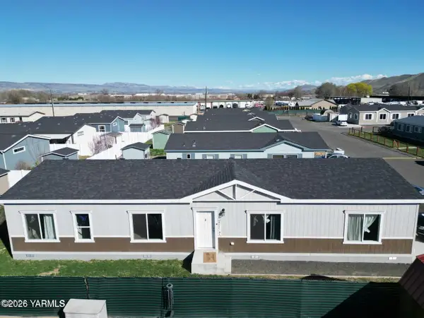 2802 S 5th Ave #21, Yakima, WA 98903