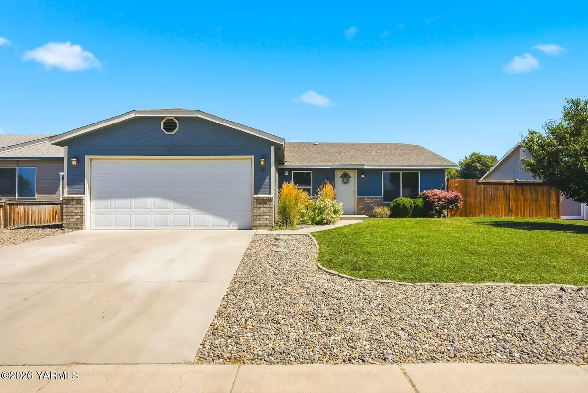 127 Northstone Pky, Zillah, WA 98953 - #1