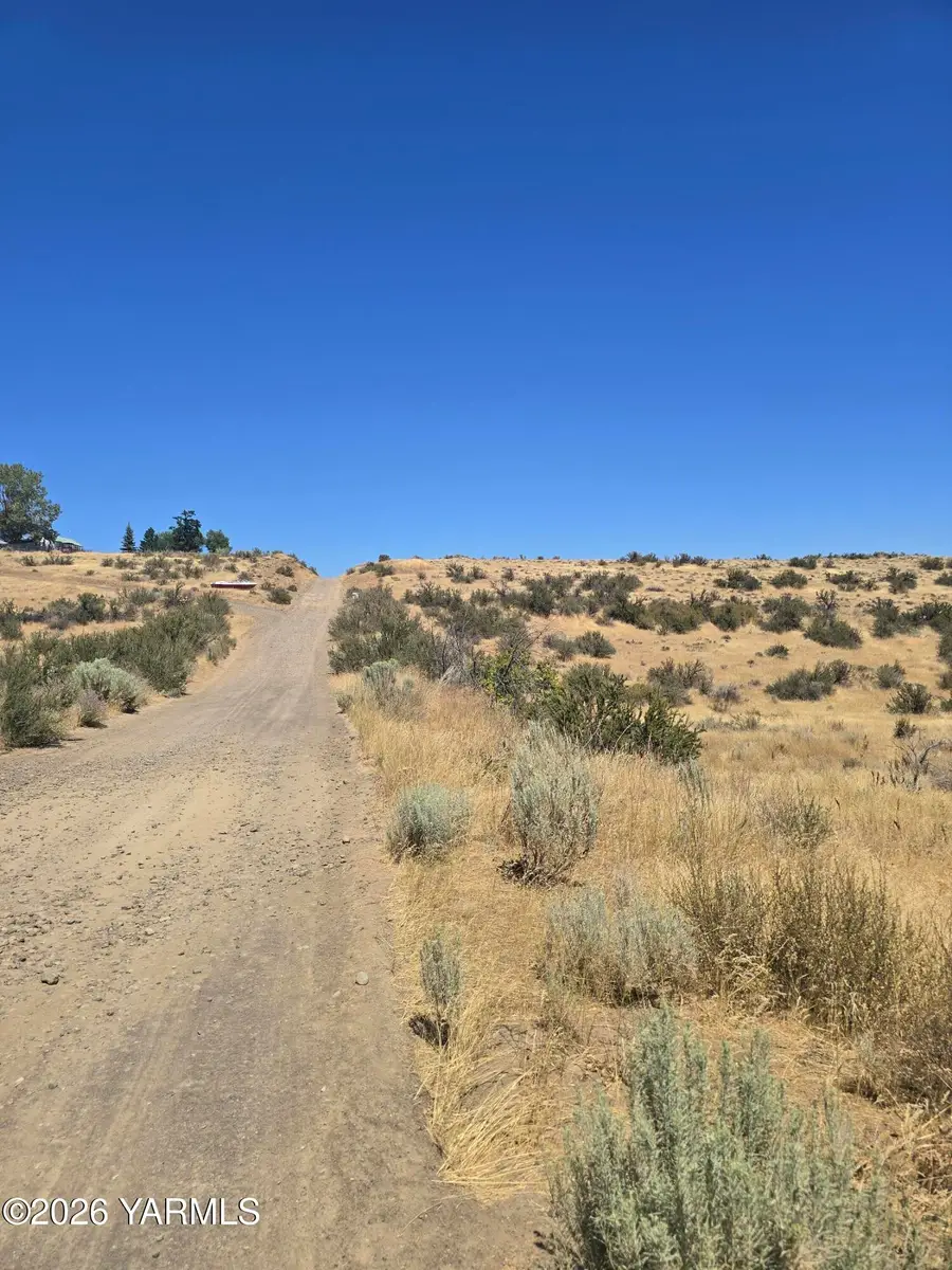 61 Canyon Crest Rd #Lot 2, Yakima, WA 98903 - #3