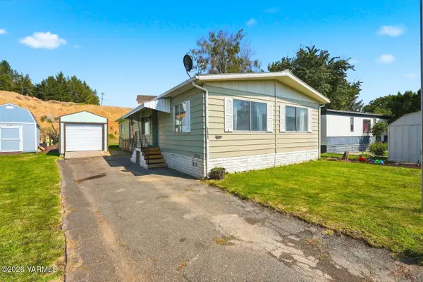 2205 Butterfield Rd #251, Yakima, WA 98901