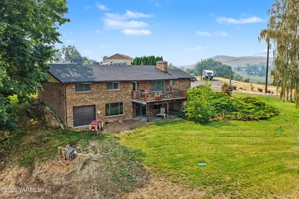 270 Westridge Rd, Selah, WA 98942