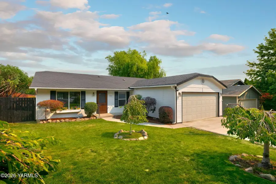 7505 W Lincoln Ave, Yakima, WA 98908 - #2