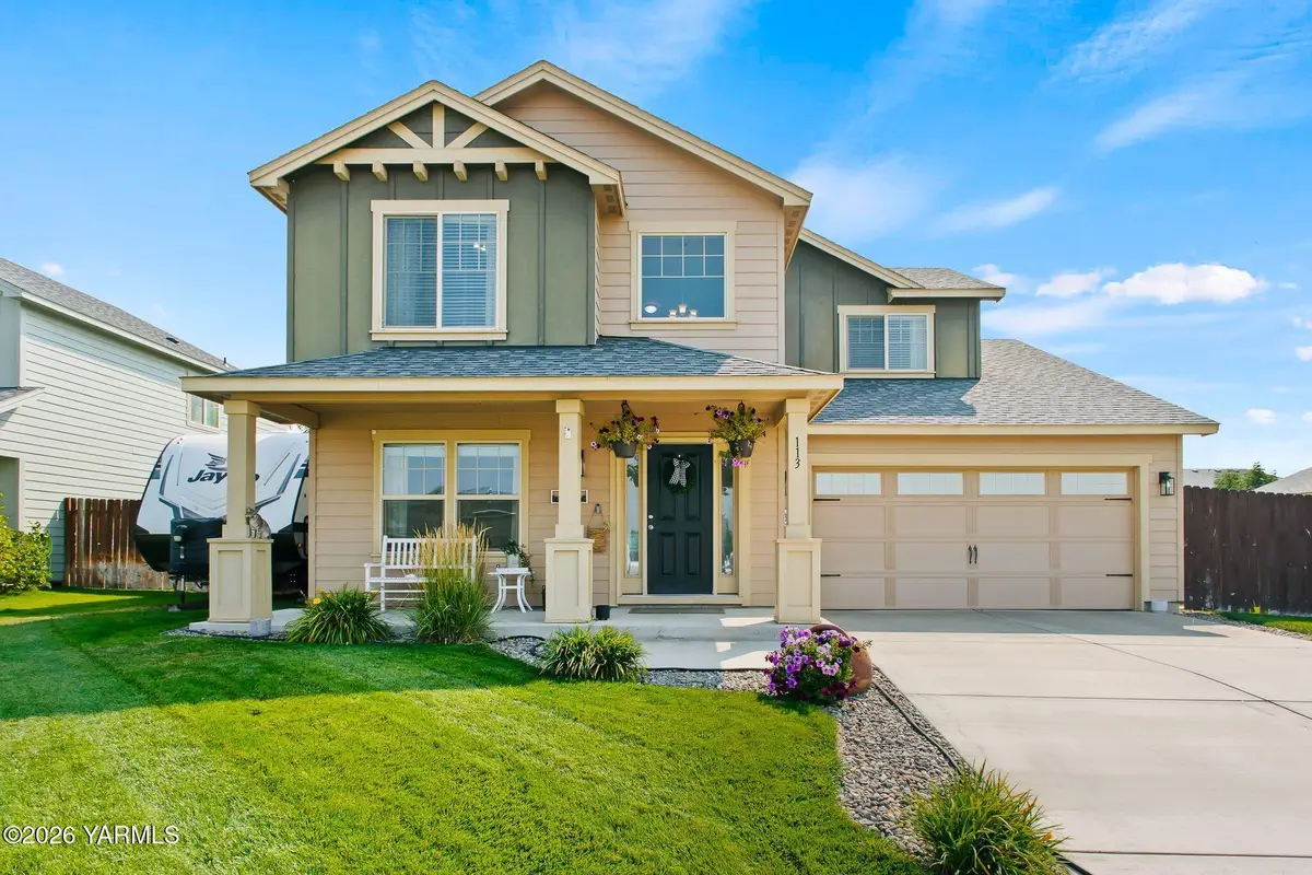 113 S Sterling St, Moxee, WA 98936 - #1
