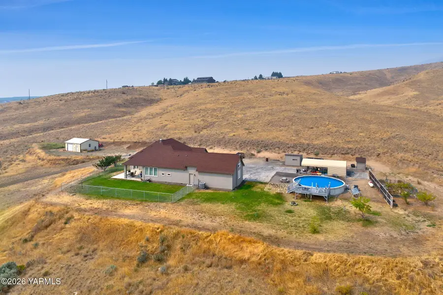 1330 Wenas View Dr, Selah, WA 98942 - #3