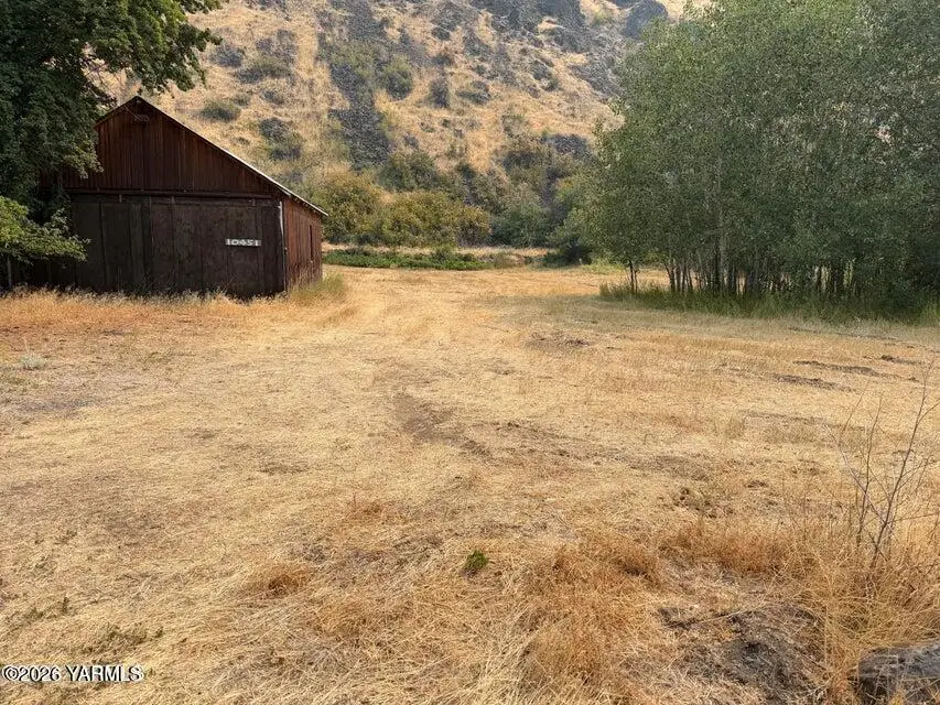10451 Wa-410, Naches, WA 98937 - #3