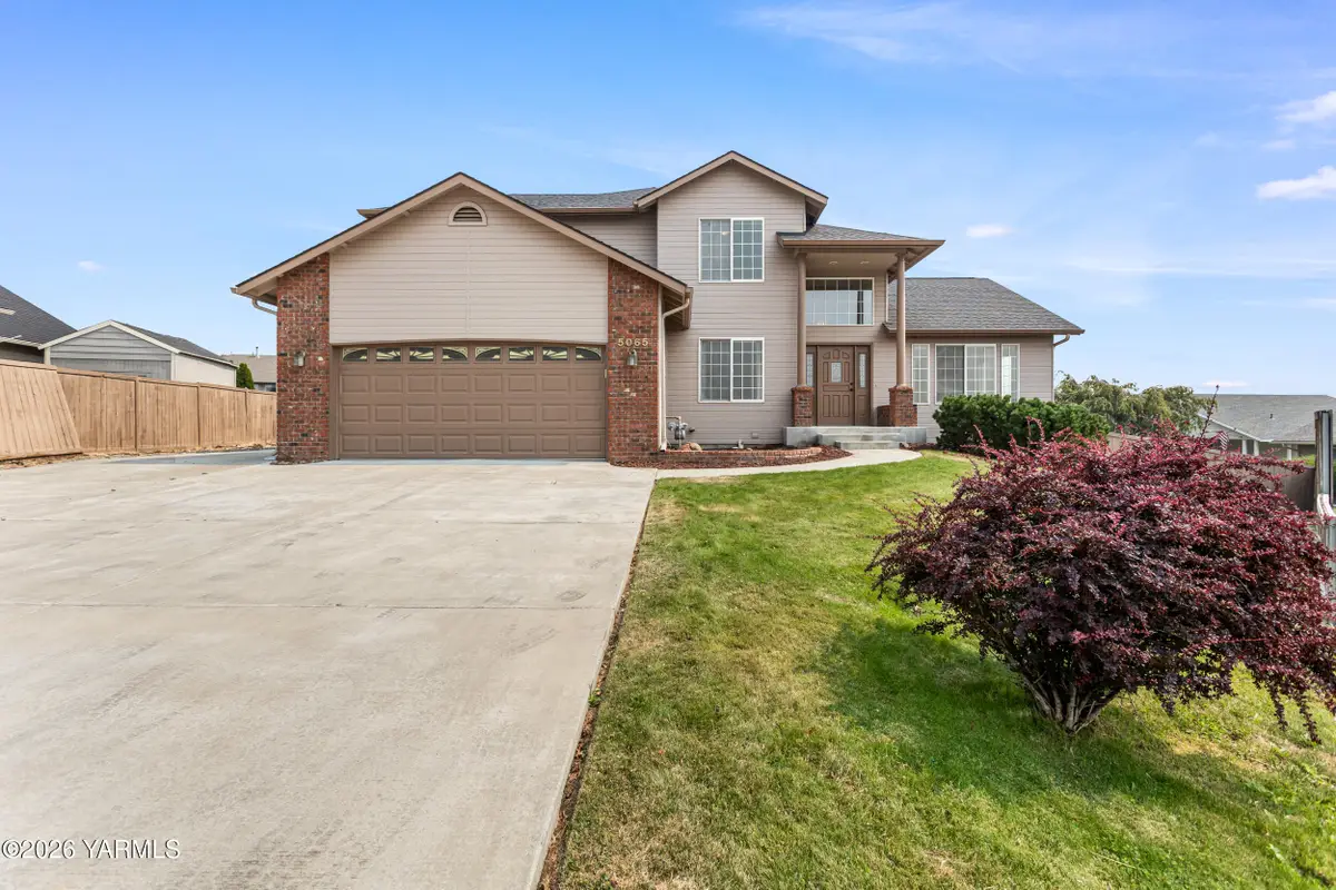 5065 Pear Butte Dr, Yakima, WA 98901 - #1