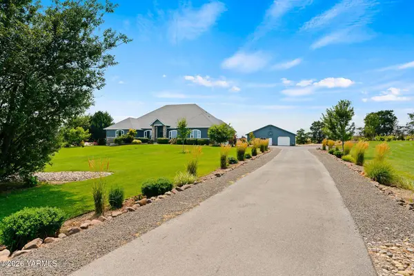 1834 Slavin Rd, Yakima, WA 98903