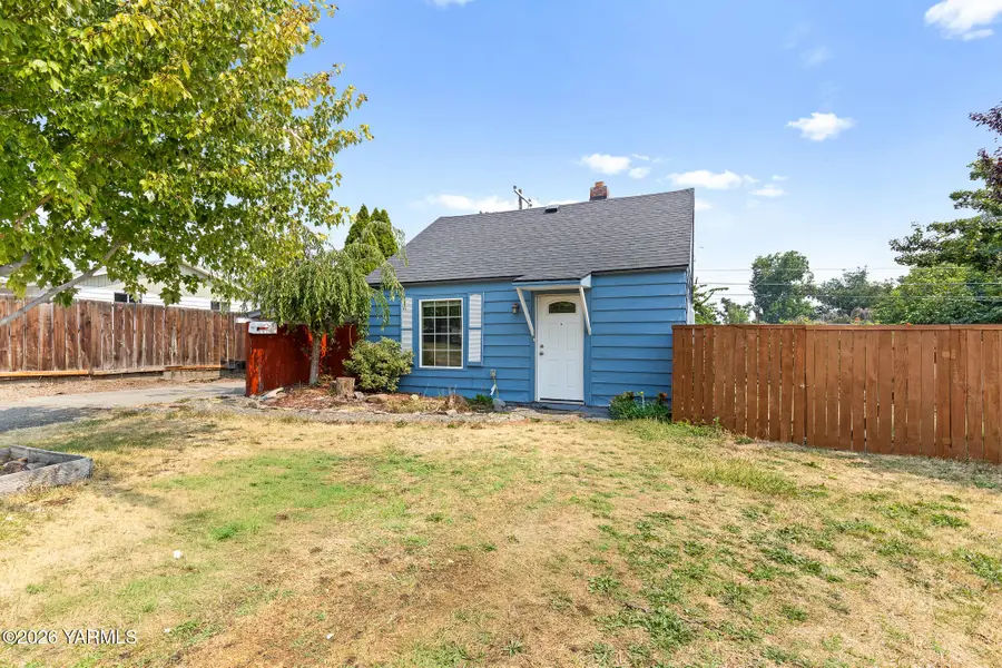 1003 S 31st Ave, Yakima, WA 98902 - #2