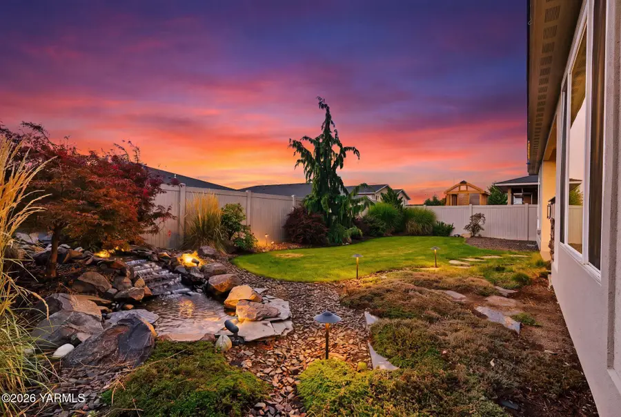 306 E Chason Ave, Ellensburg, WA 98926 - #2
