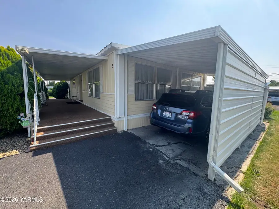 55 W Washington Ave #3, Yakima, WA 98903 - #2