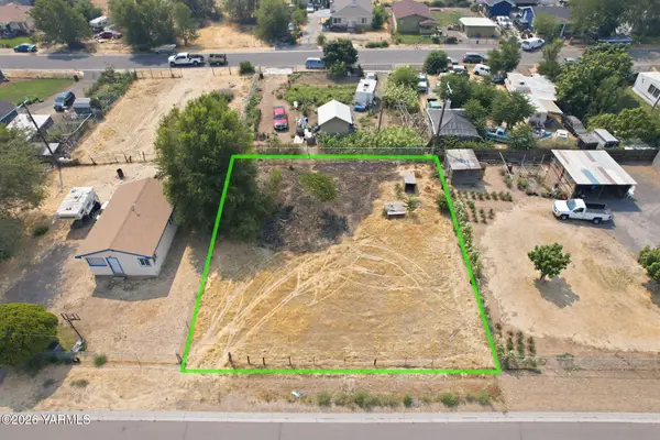 NKA N North St, Wapato, WA 98951