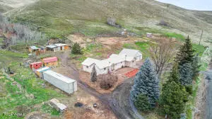 17291 N Wenas Rd, Selah, WA 98942 - #1