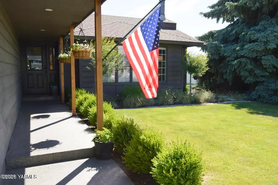 601 Park Pl, Yakima, WA 98908 - #2