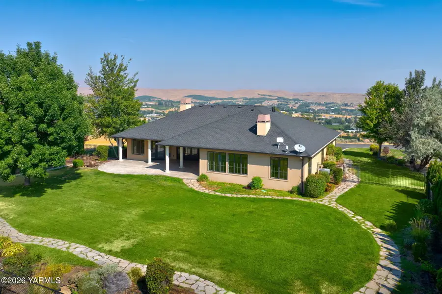 460 Marisa Hill Dr, Selah, WA 98942 - #3