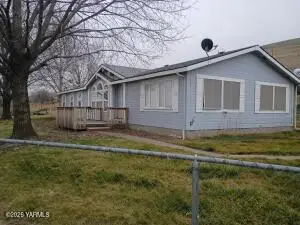 170603 W 215 Pr Sw Rd, Prosser, WA 99350