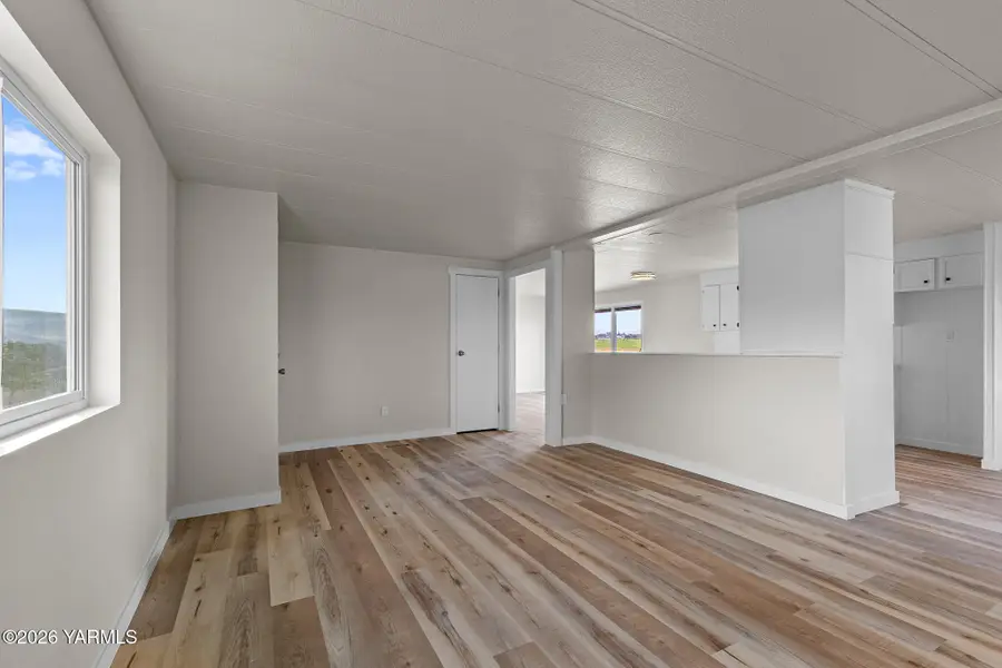 6841 N Wenas Rd, Selah, WA 98942 - #2