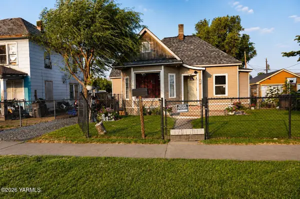 707 N 3rd St, Yakima, WA 98901