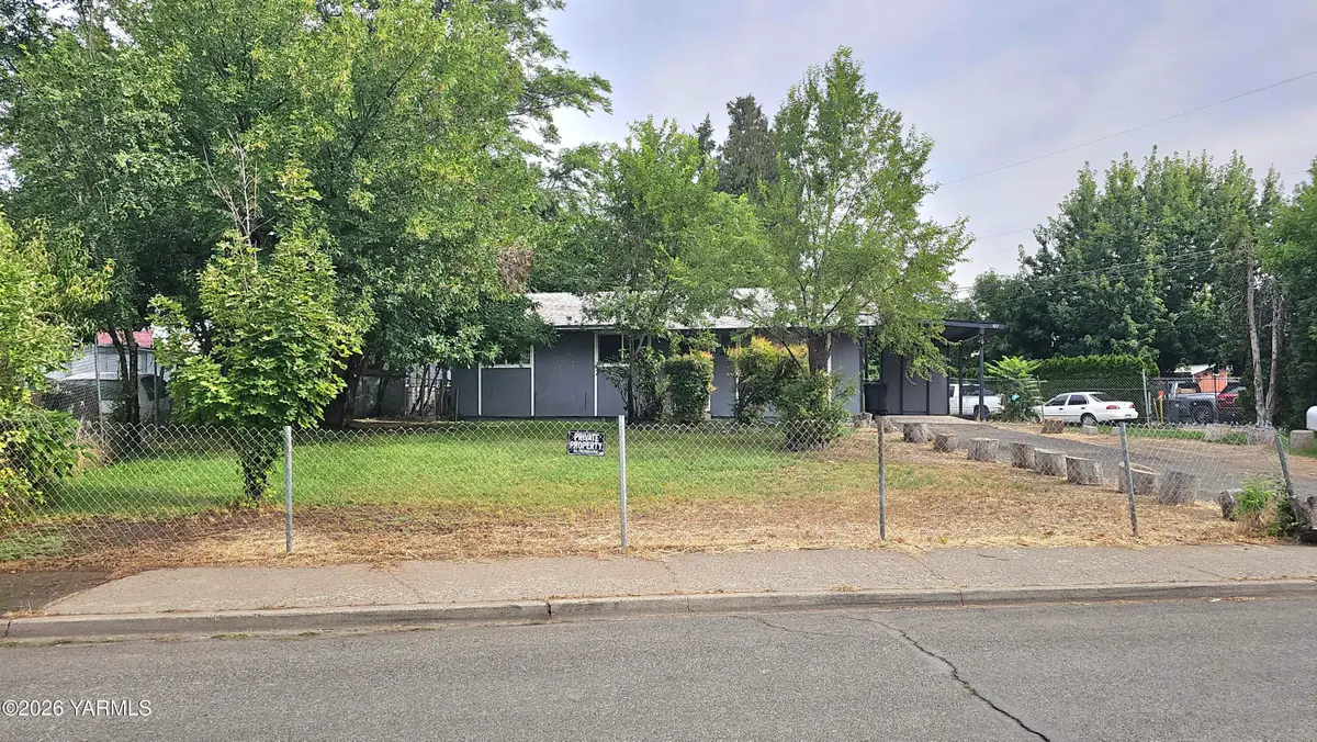 307 Poplar Ave, Yakima, WA 98902 - #1