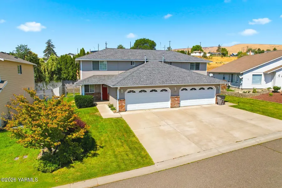 4209 Nola Loop Rd, Yakima, WA 98901 - #2