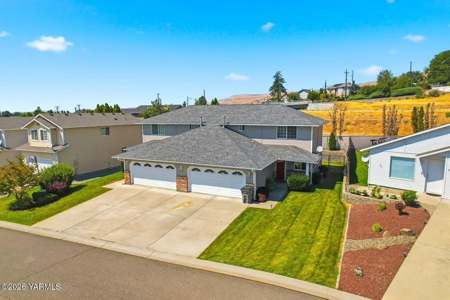 4209 Nola Loop Rd, Yakima, WA 98901 - #3