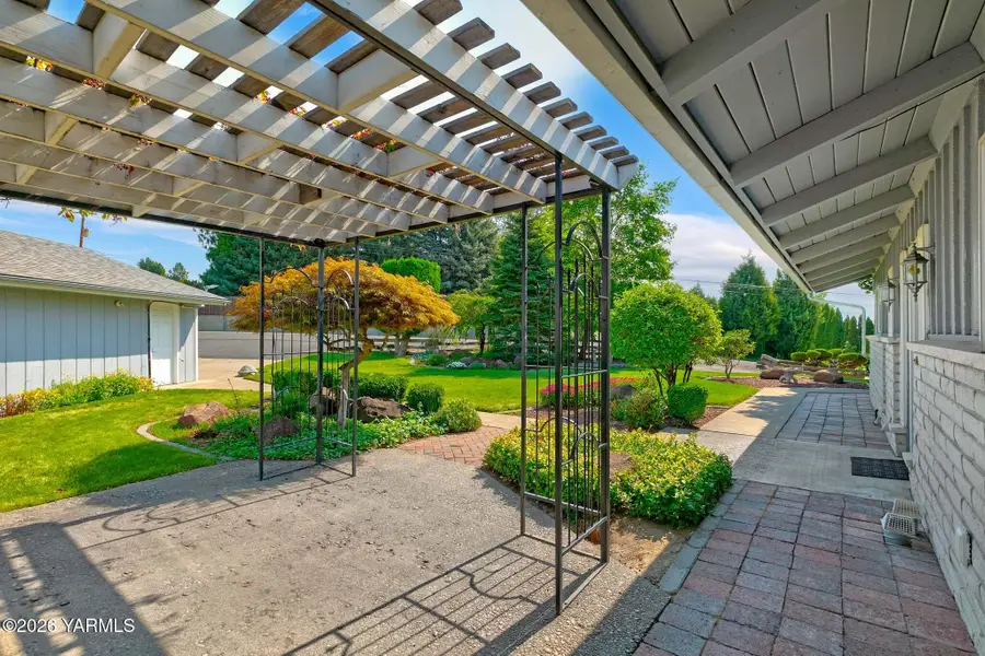 440 Snow Mass Ln, Yakima, WA 98908 - #2