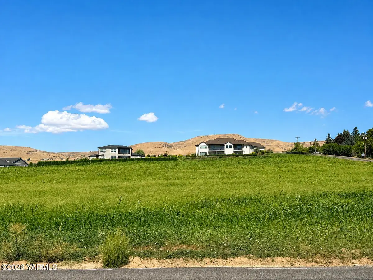 NKA Norman, Yakima, WA 98901 - #1