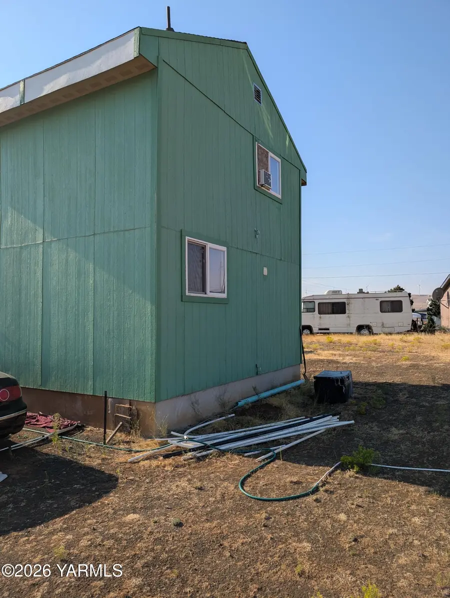 705 Skyline, Roosevelt, WA 99356 - #2