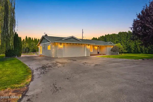 30 Rolling Hills, Yakima, WA 98908