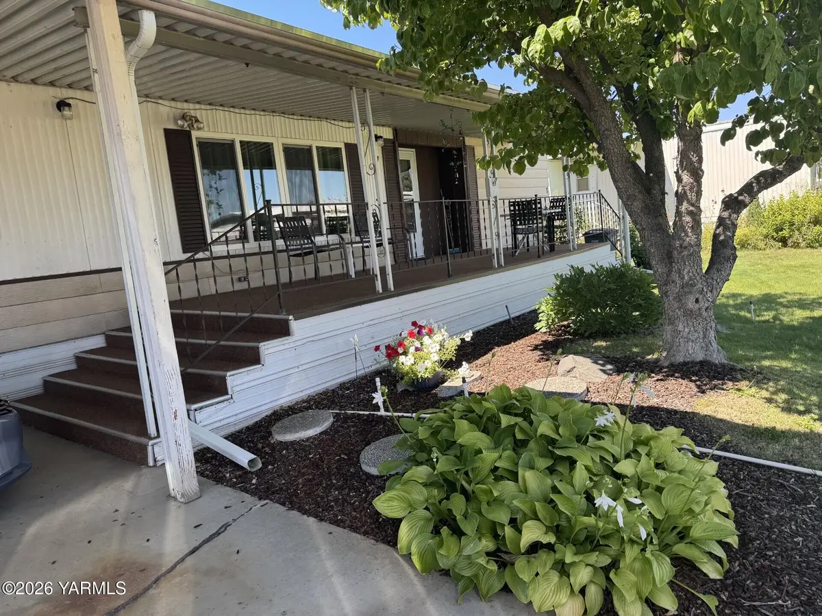 55 W Washington, Yakima, WA 98903 - #1