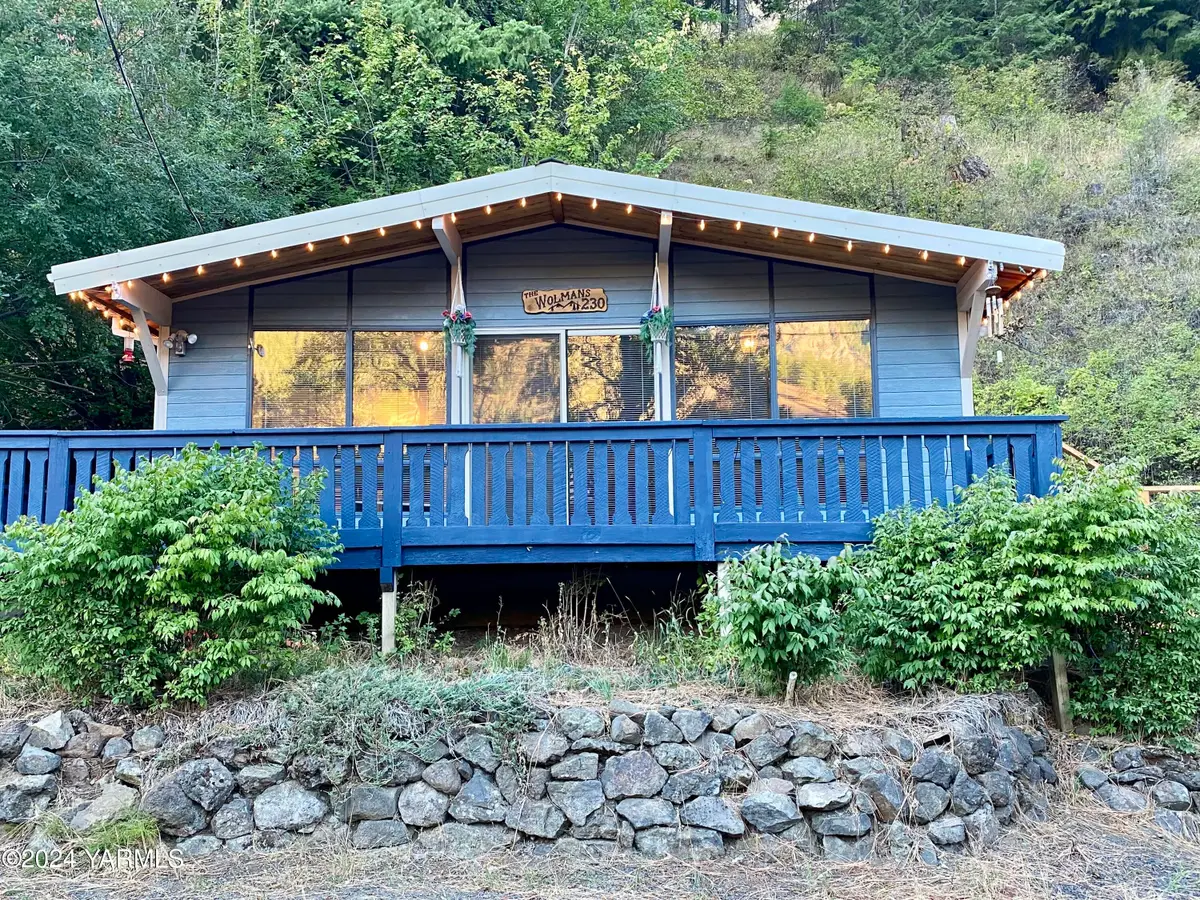 230 Pine Cliffs, Naches, WA 98937 - #1