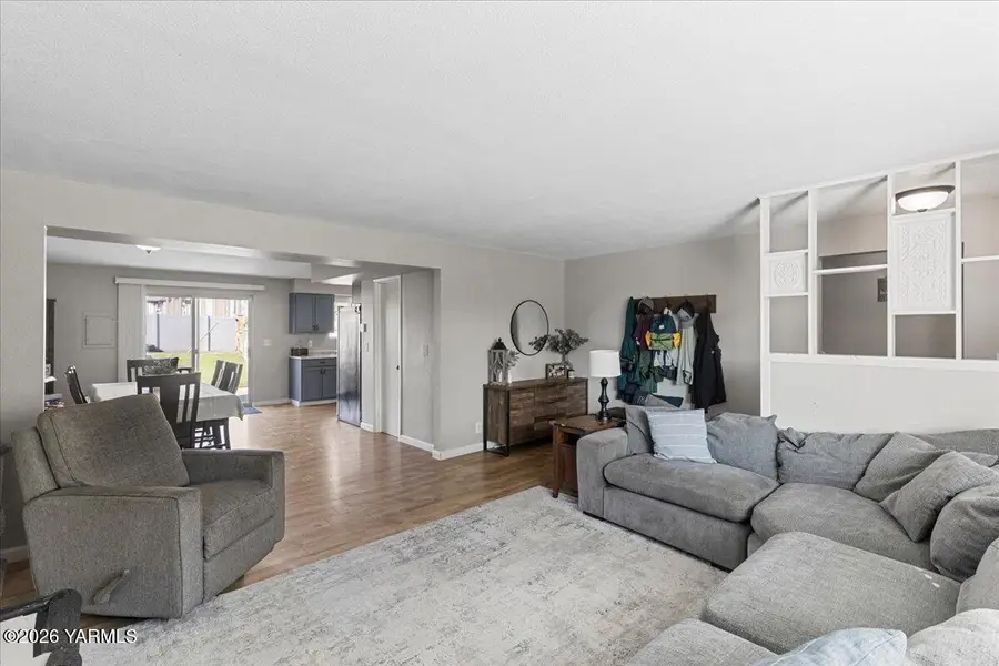 4907 W Viola, Yakima, WA 98908 - #3