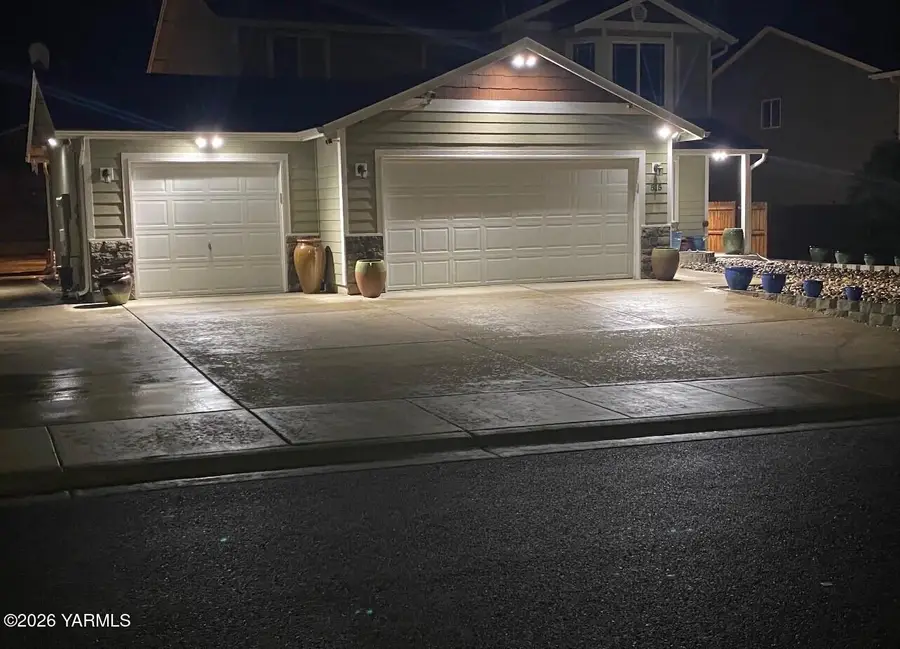 515 Baker, Moxee, WA 98936 - #3