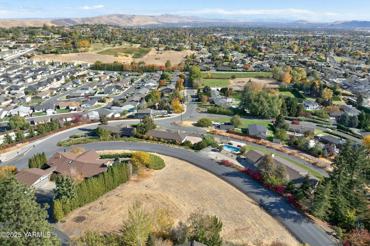 405 N 80th, Yakima, WA 98908 - #1