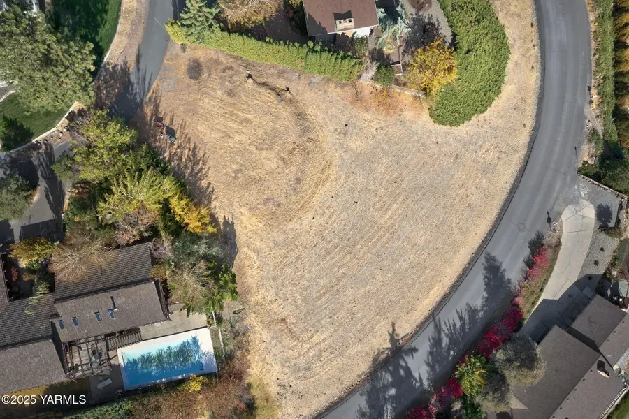 405 N 80th, Yakima, WA 98908 - #2