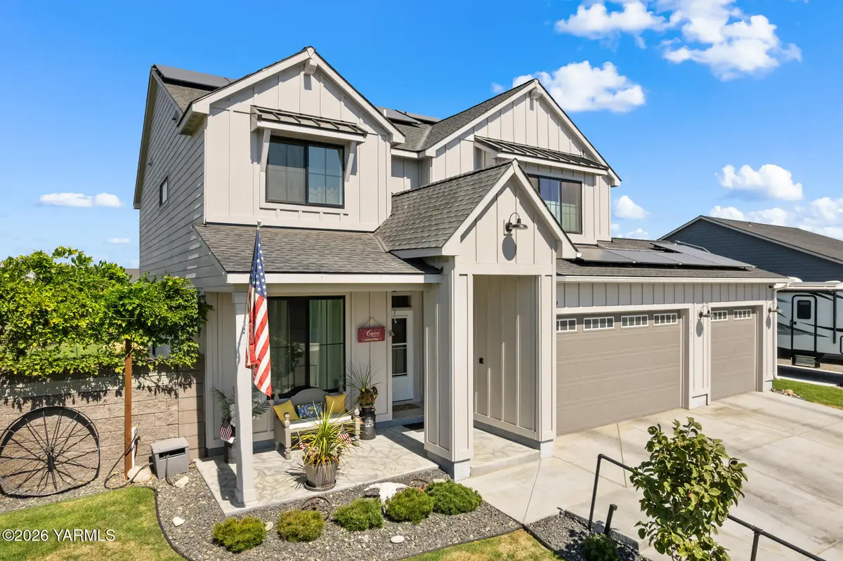 313 Ruby, Grandview, WA 98930 - #1