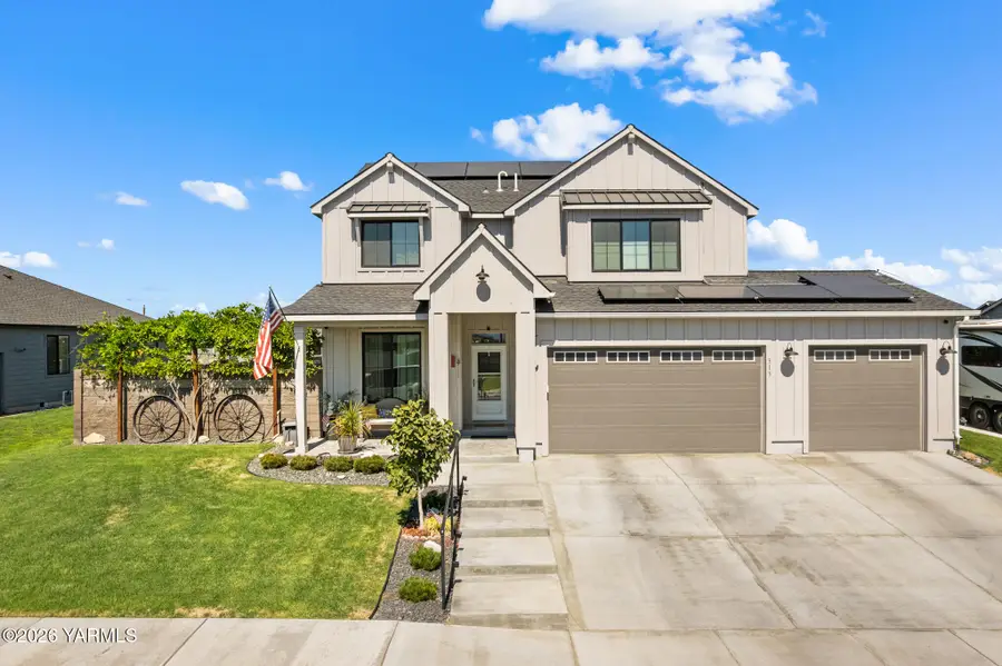 313 Ruby, Grandview, WA 98930 - #2