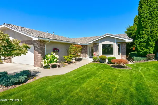 7221 Summitview, Yakima, WA 98908