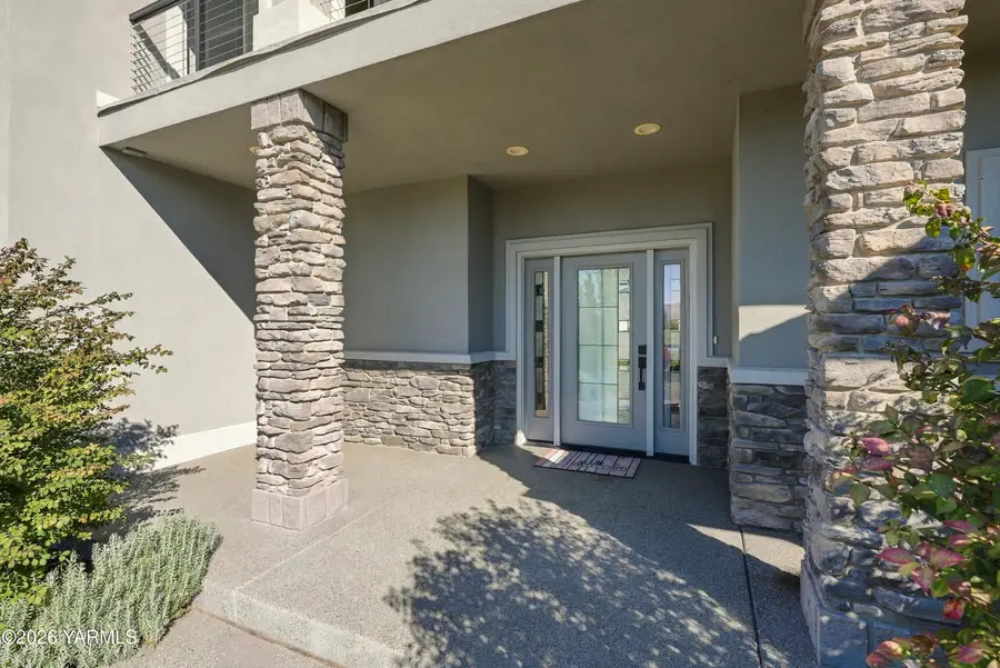 2012 S 87th, Yakima, WA 98903 - #3