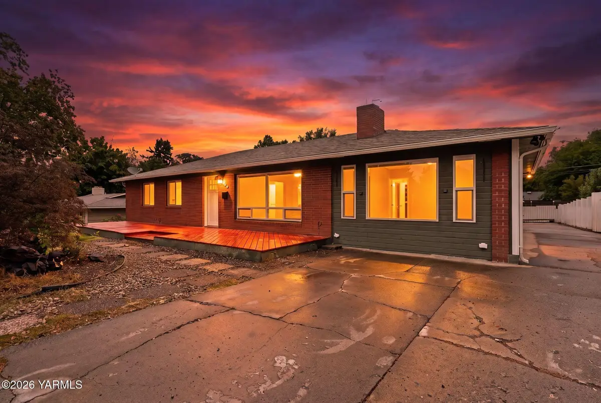 309 N 26th, Yakima, WA 98902 - #1