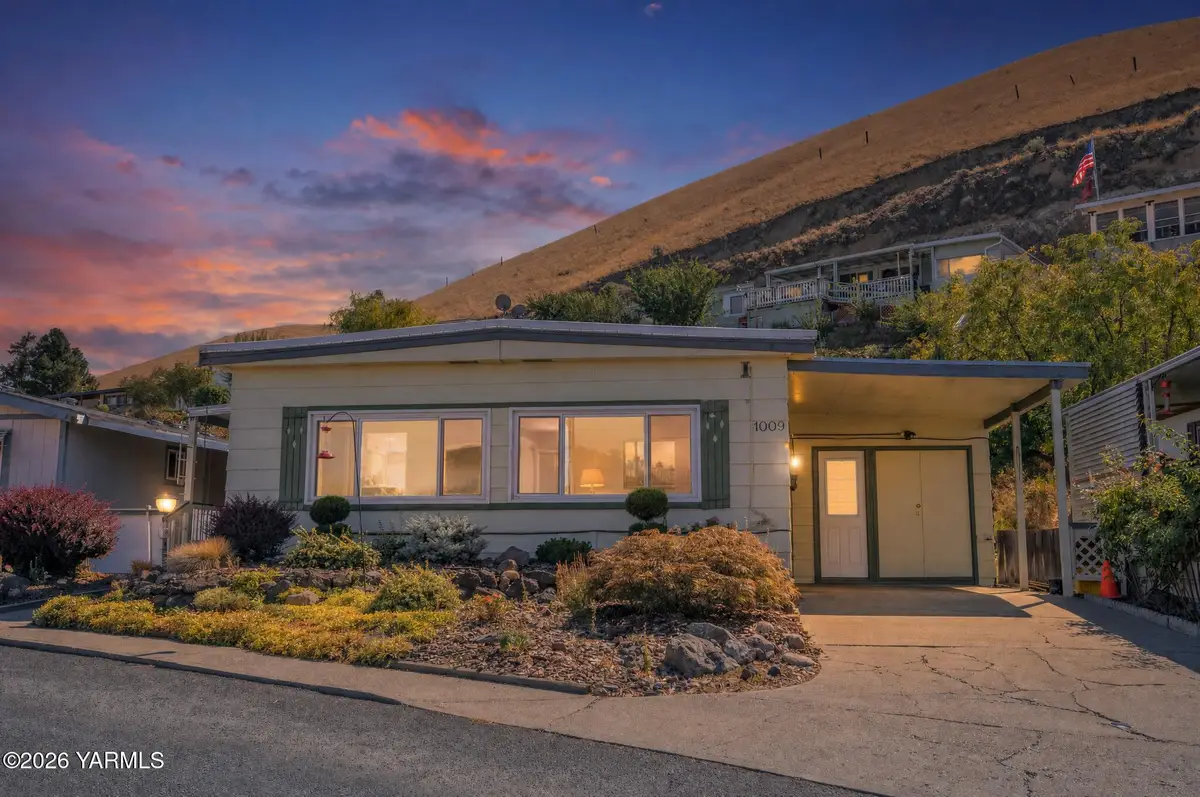 300 Alps, Northeast Yakima, WA 98936 - #1