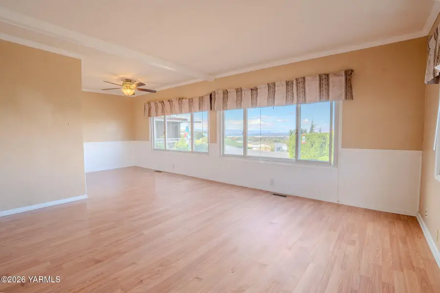 300 Alps, Northeast Yakima, WA 98936 - #3
