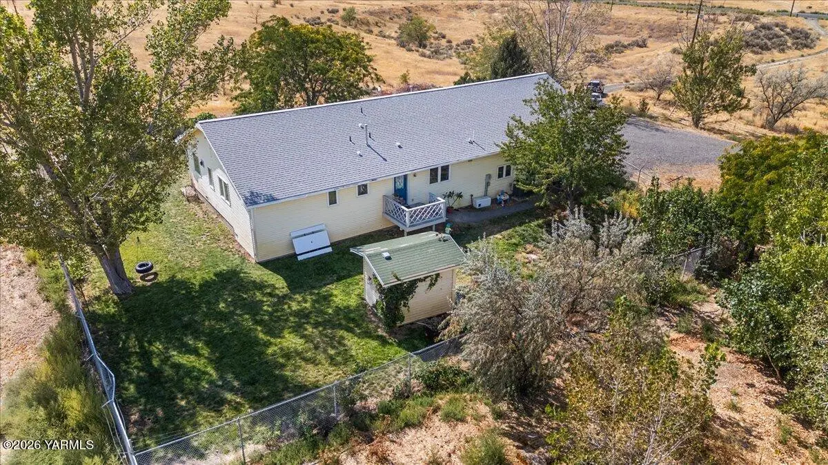 4301 Cheyne, Zillah, WA 98953 - #1