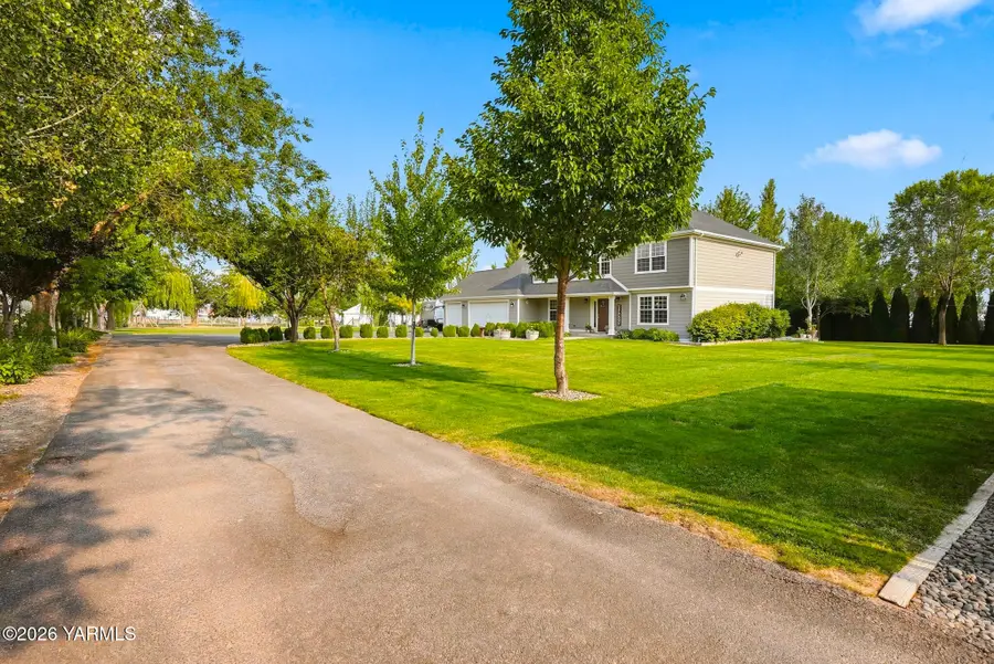 573 Mcpherson, Selah, WA 98942 - #2