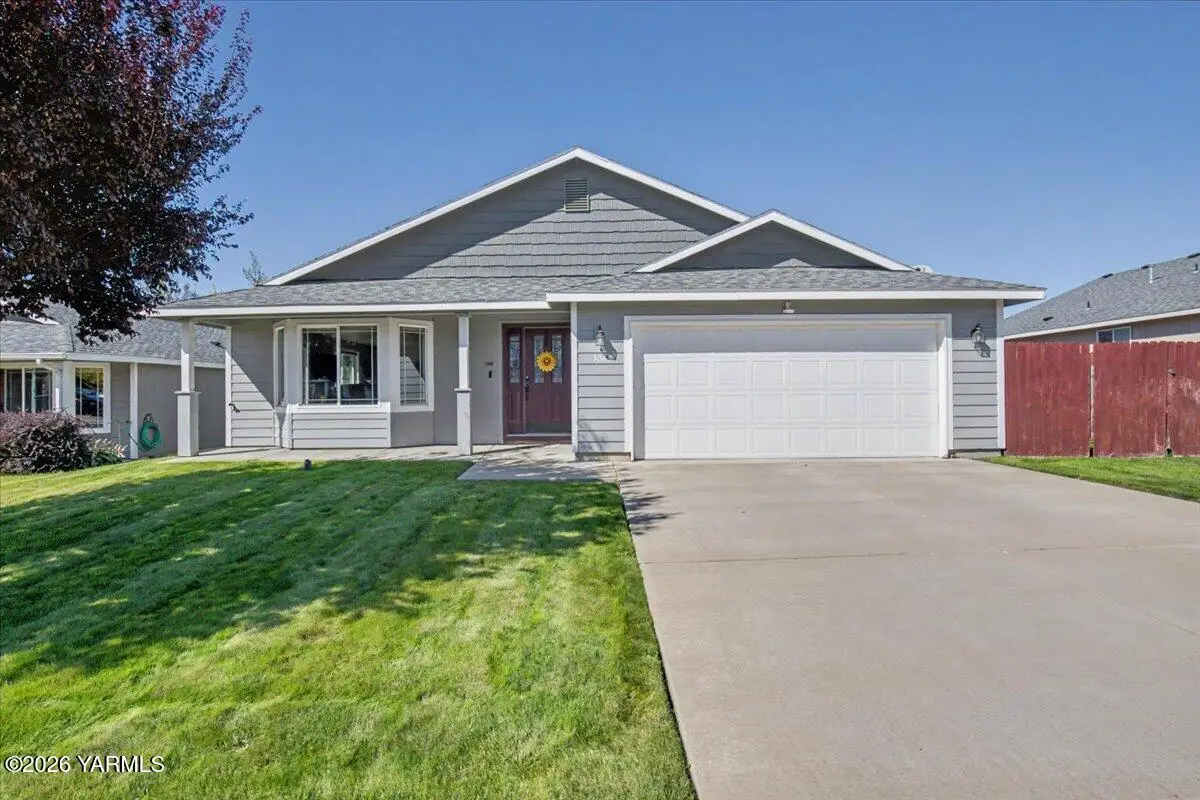 506 Clark, Moxee, WA 98936 - #1