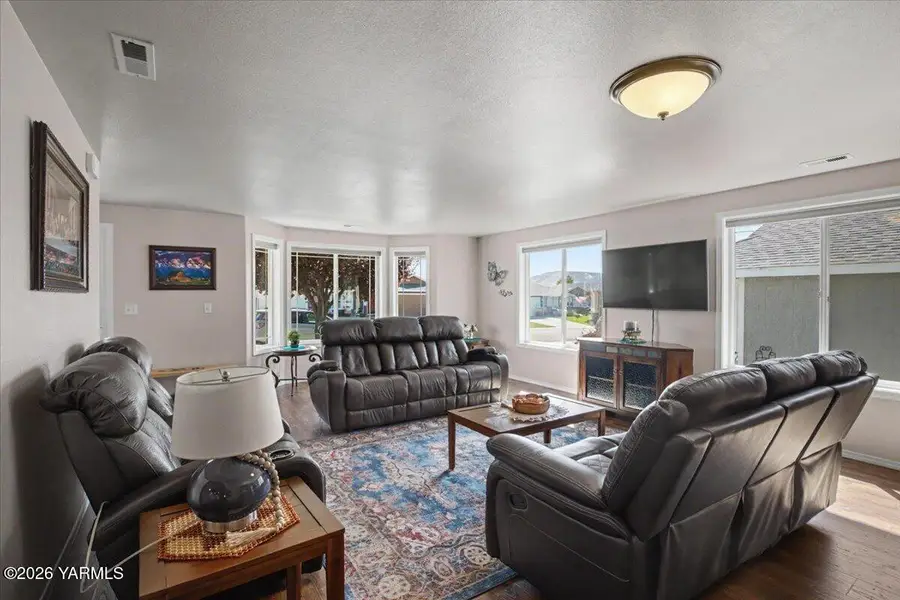 506 Clark, Moxee, WA 98936 - #3
