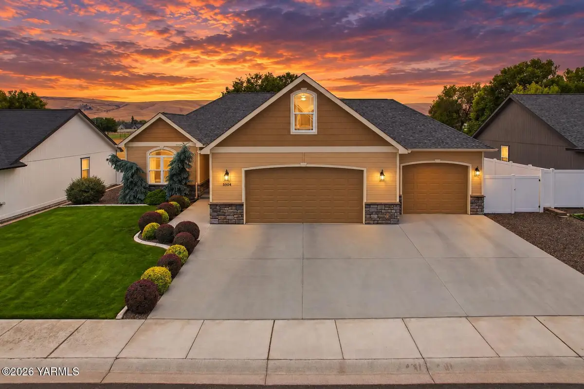 5904 Crestfields, Yakima, WA 98903 - #1