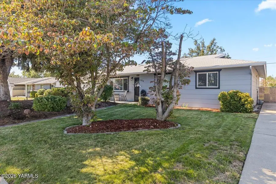 1114 S 30th, Yakima, WA 98902 - #3